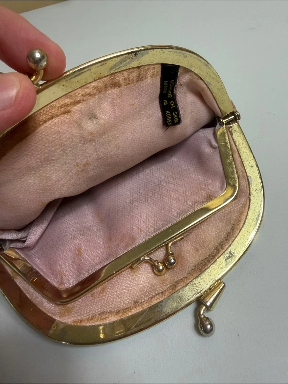 Vintage tan pink Eelskin Kiss-Lock Coin Purse – Made in Korea
